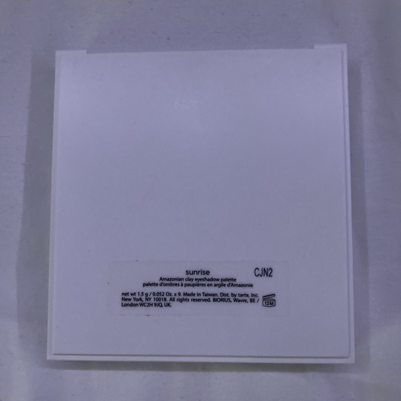 Tarte Sunrise Amazonian Clay Eyeshadow Palette - Picture 3 of 3